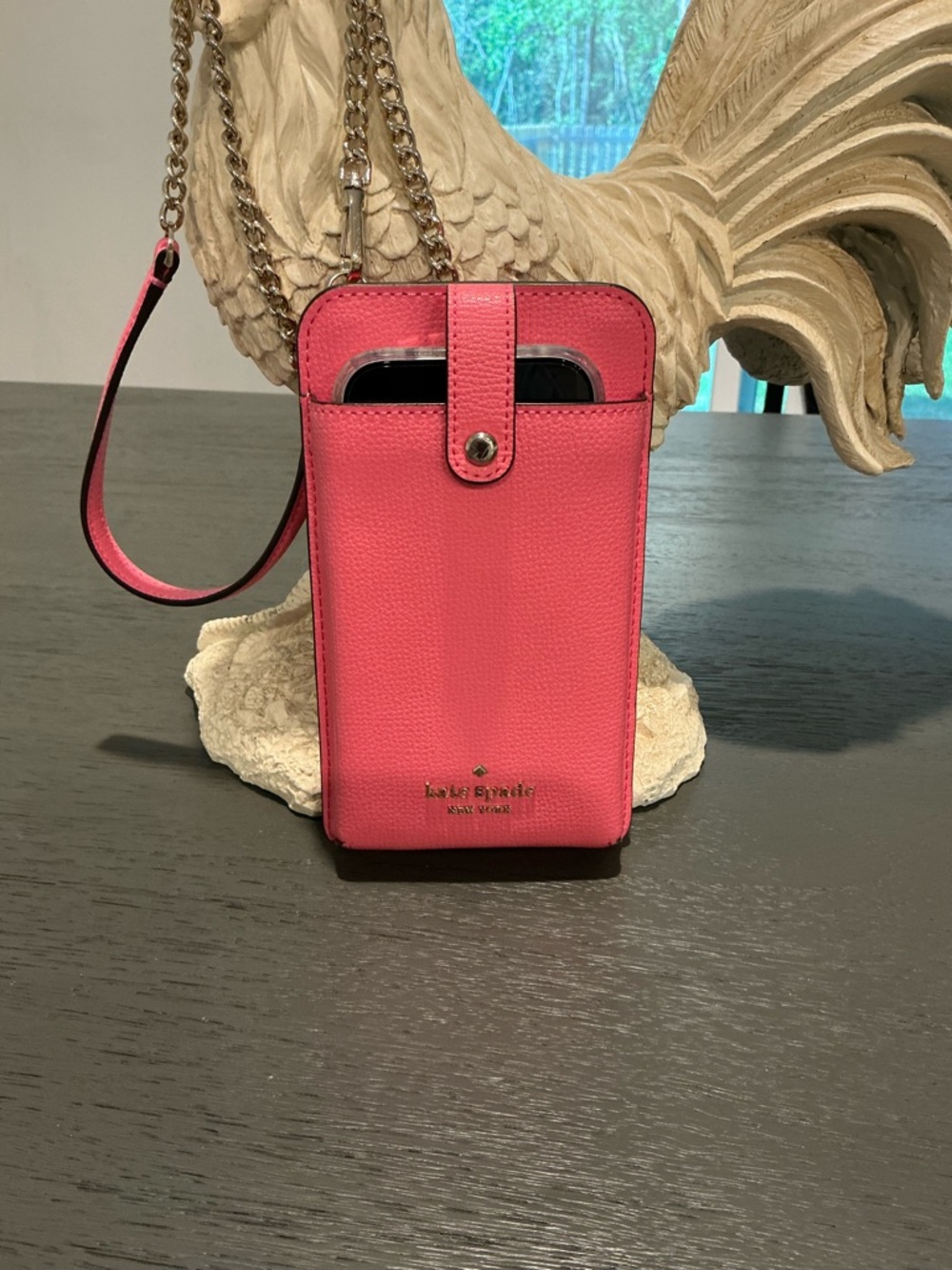 kate spade hot pink leather phone crossbody with gold chain
